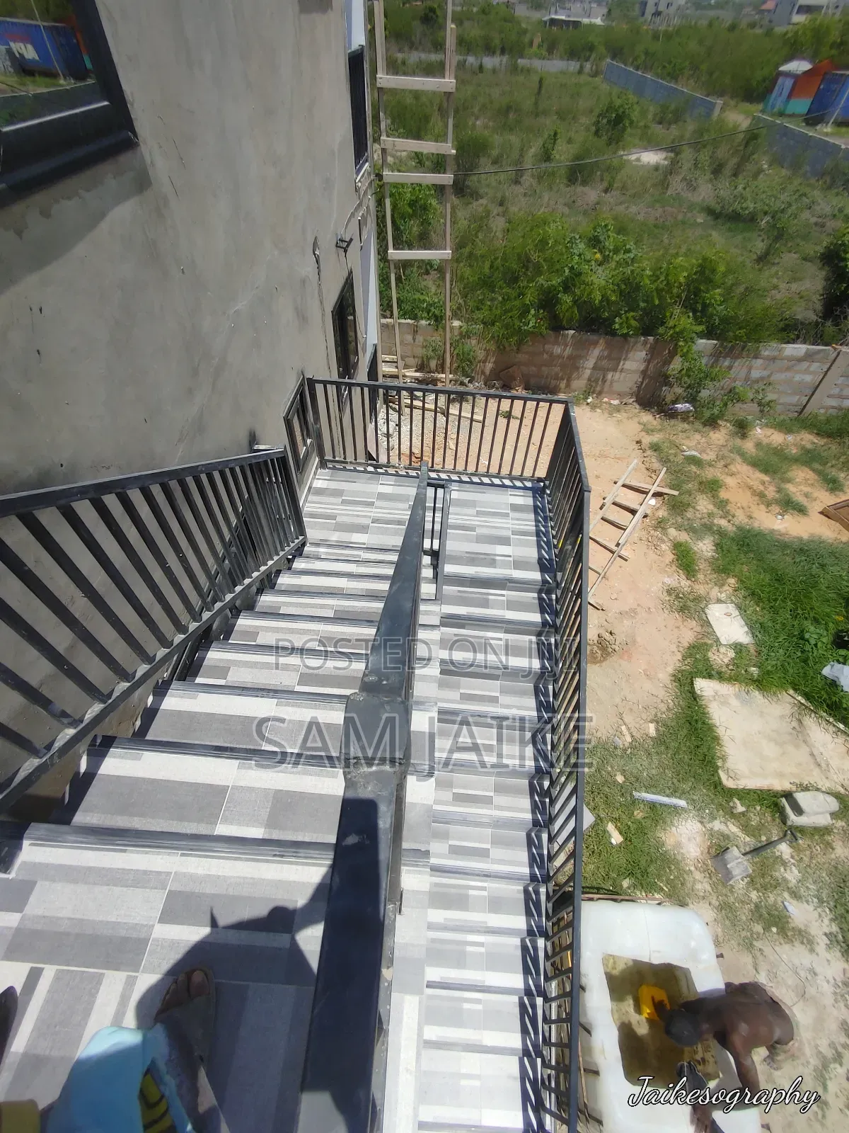 Tilling and Painting