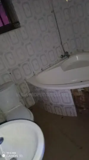 5bdrm House in Ga South Municipal for rent