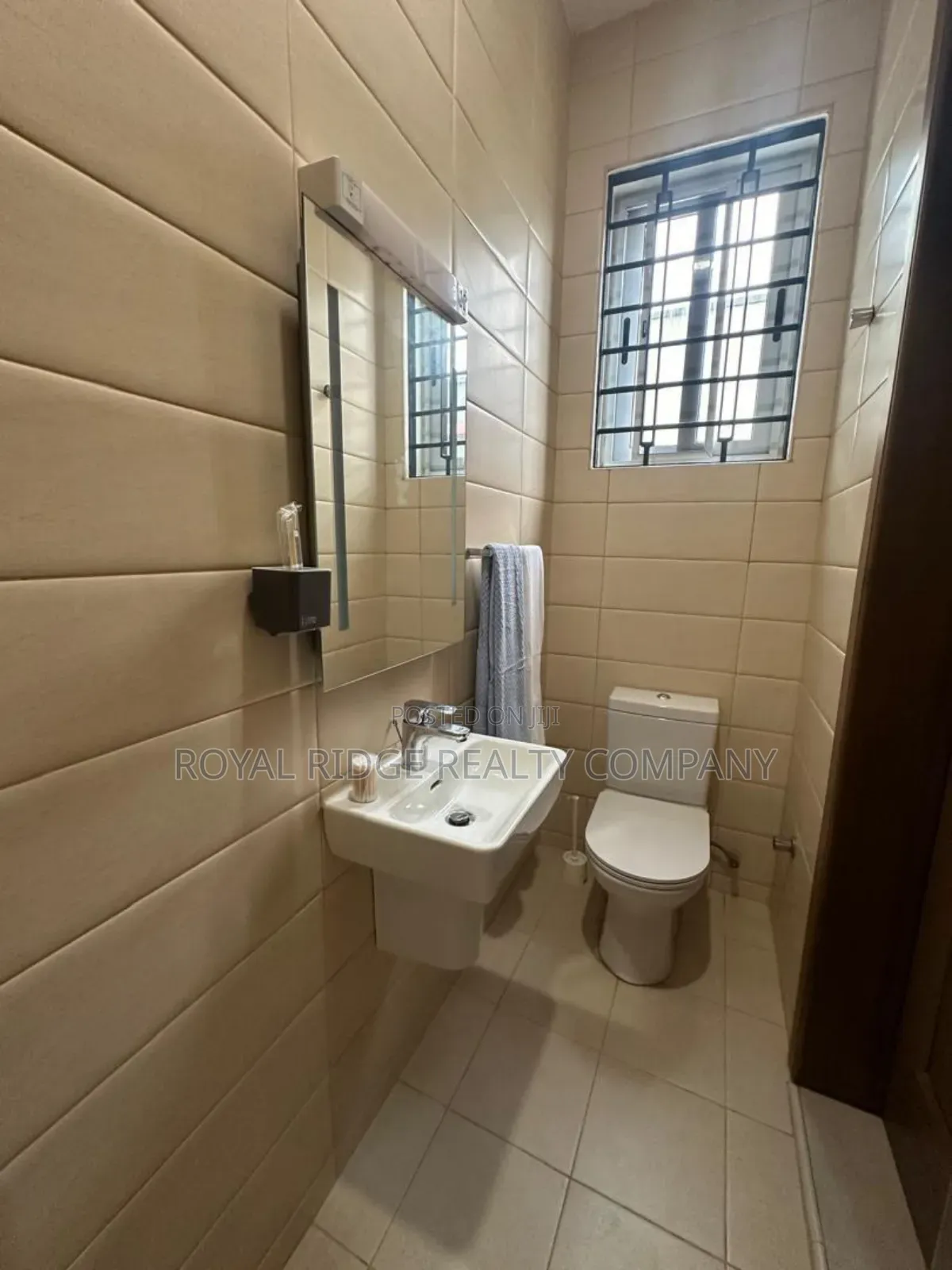 Furnished 3bdrm Townhouse / Terrace for rent