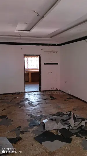 5bdrm House in Lapaz for rent