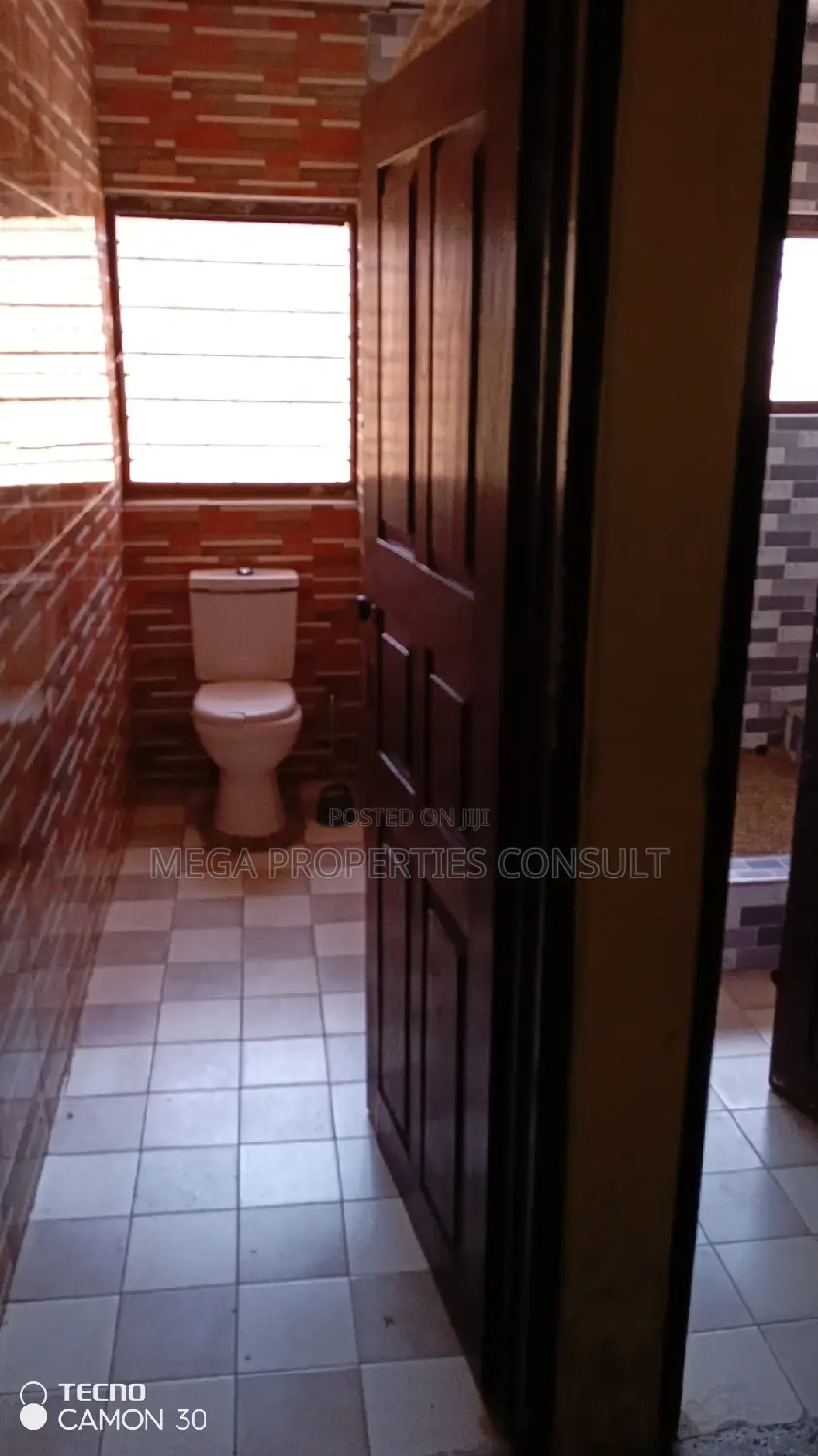 5bdrm House in Lapaz for rent