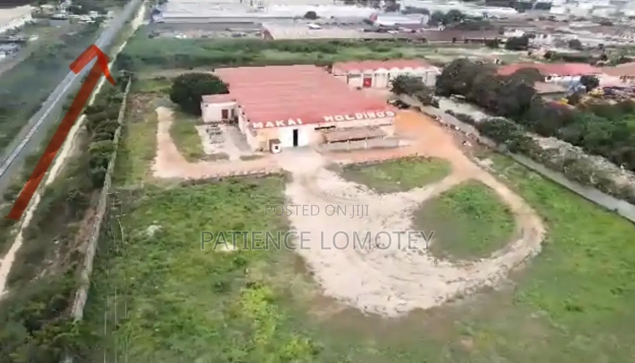 Warehouse On 4.10 Acre With 10-room Offices.