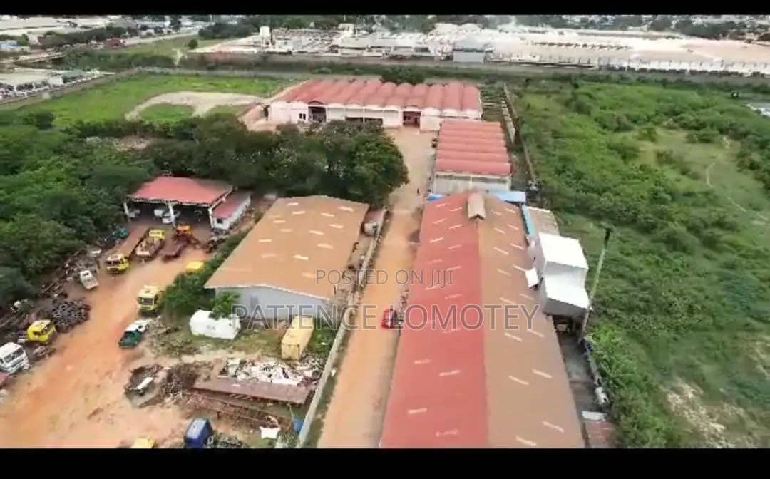Warehouse On 4.10 Acre With 10-room Offices.
