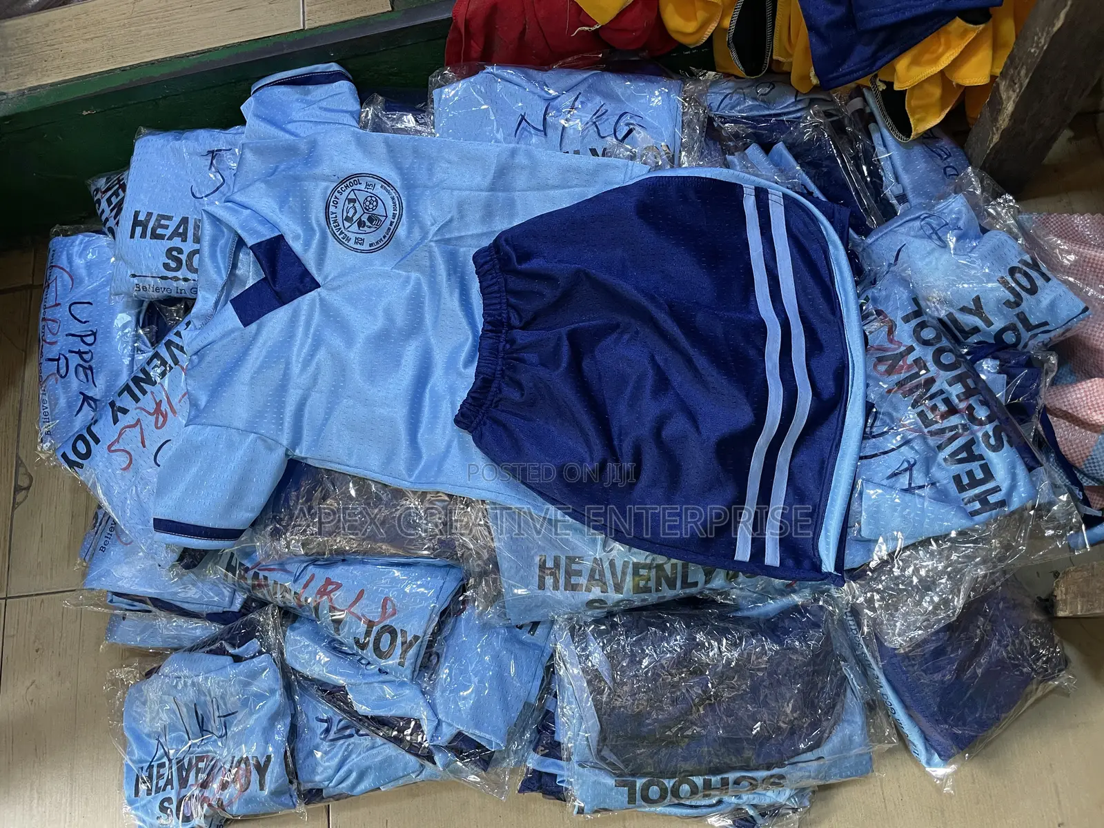 Friday Wear /Pe Kit, Jerseys, Cardigans
