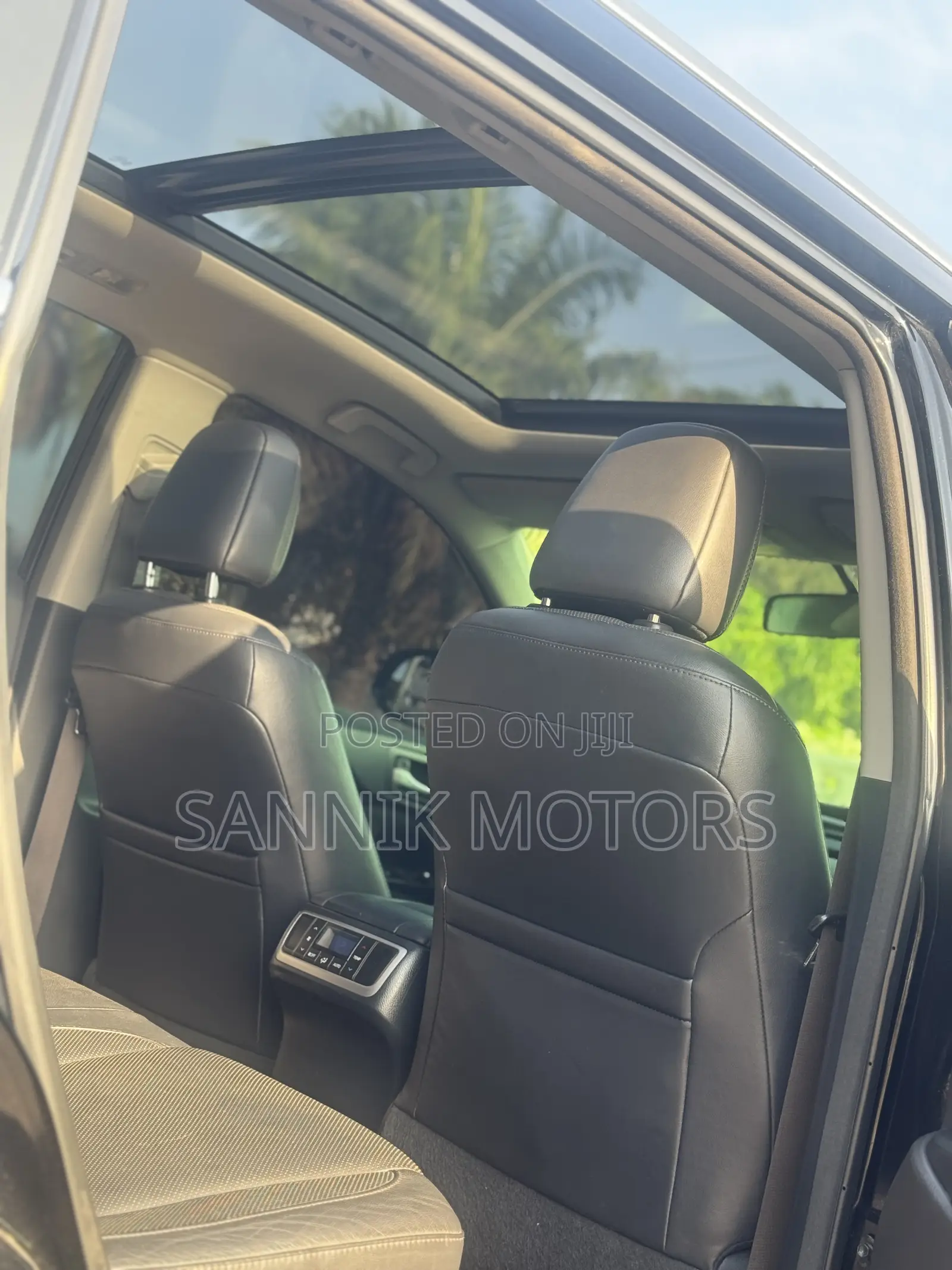 Toyota Highlander LE 4x2 V6 (3.5L 6cyl 8A) 2017 Black
