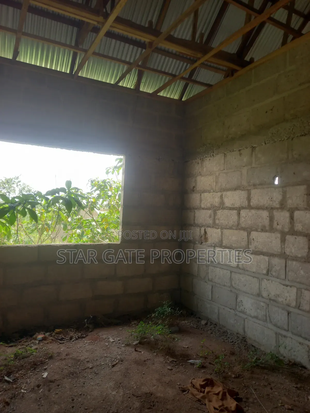 4bdrm House in Kenyasi Adesina, Kumasi Metropolitan for sale
