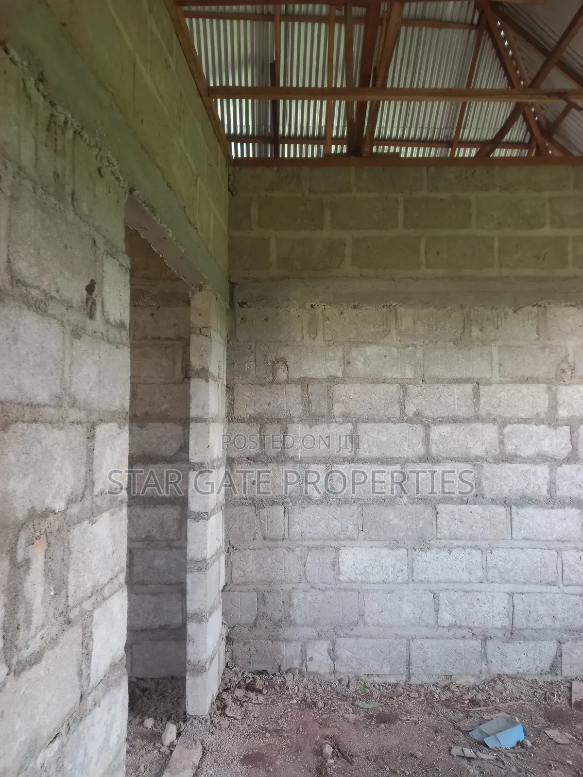 4bdrm House in Kenyasi Adesina, Kumasi Metropolitan for sale