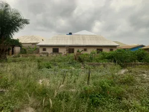 Plot for Sale at Kenyasi Bosore ( 100*90) Feet Square