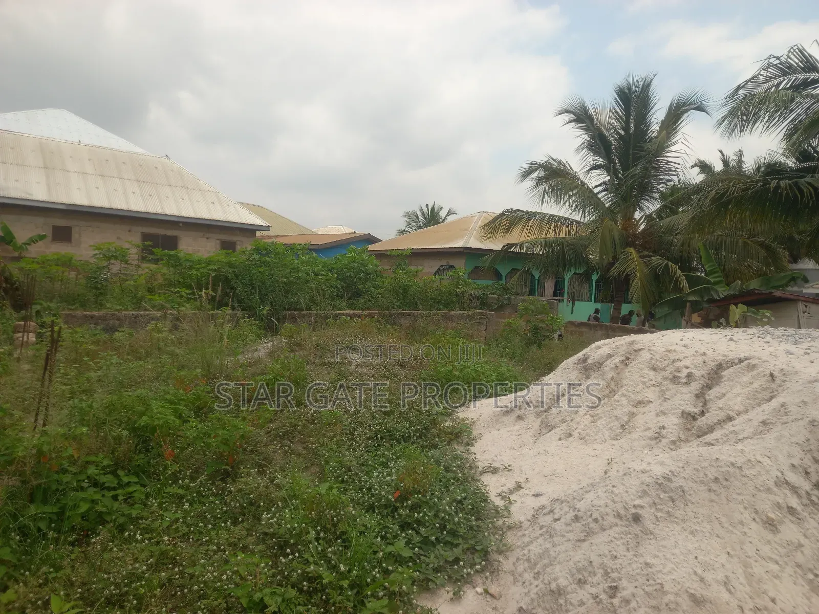 Plot for Sale at Kenyasi Bosore ( 100*90) Feet Square