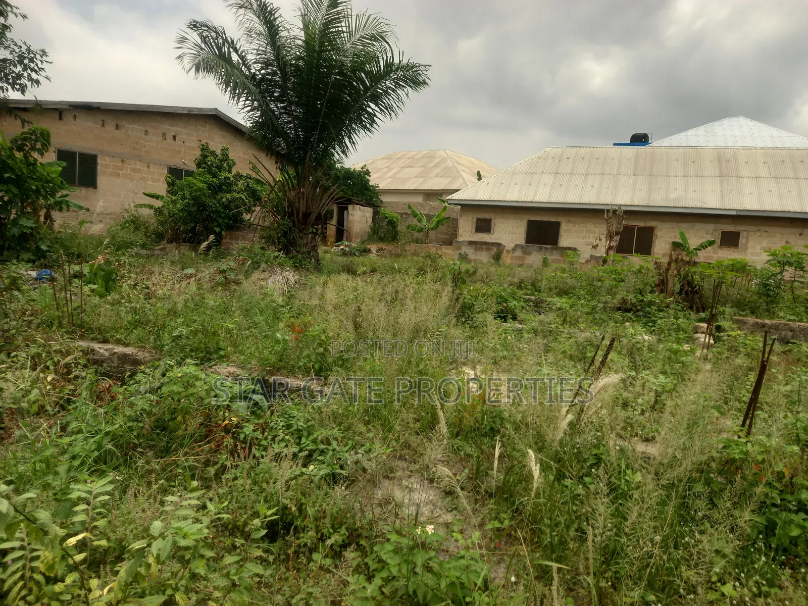 Plot for Sale at Kenyasi Bosore ( 100*90) Feet Square