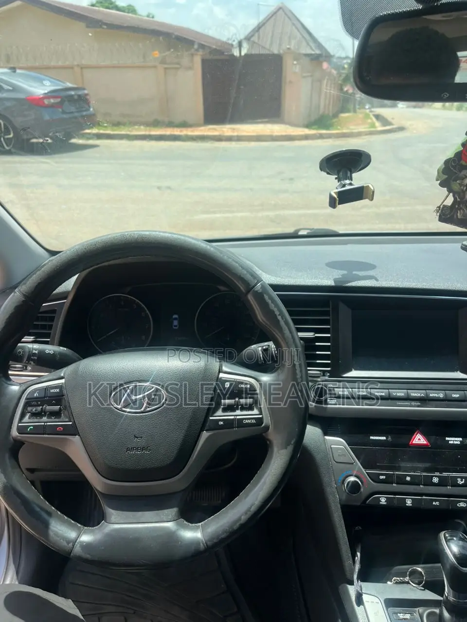 Hyundai Elantra 2017 Silver