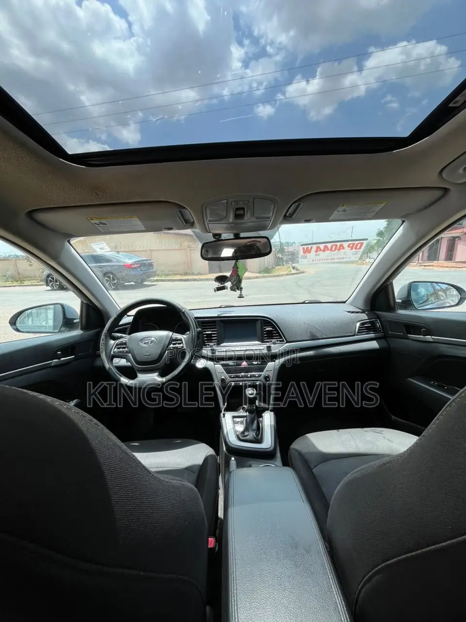 Hyundai Elantra 2017 Silver