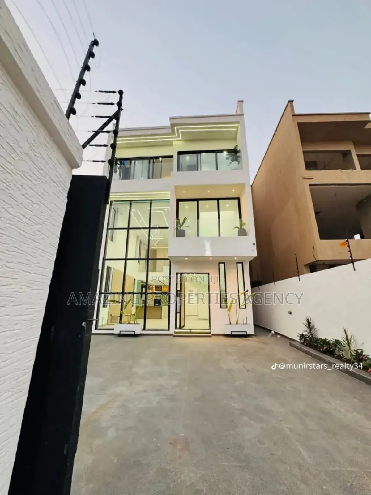 4bdrm House in Ashale Botwe ,, Nmai-Dzorn for sale
