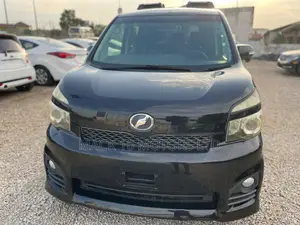 Toyota Voxy 2013 Black