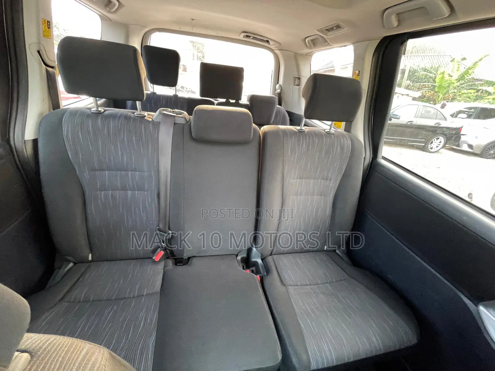 Toyota Voxy 2013 Black