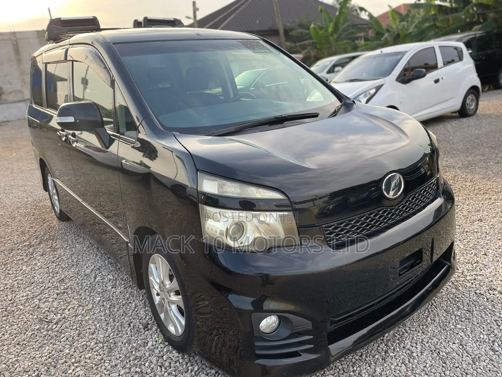 Toyota Voxy 2013 Black