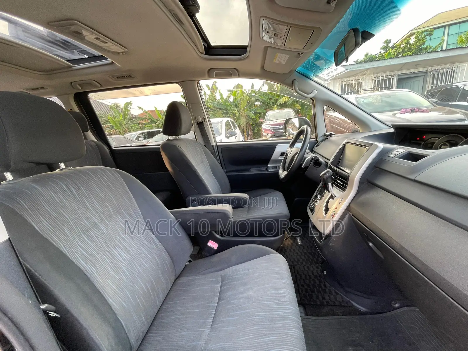 Toyota Voxy 2013 Black