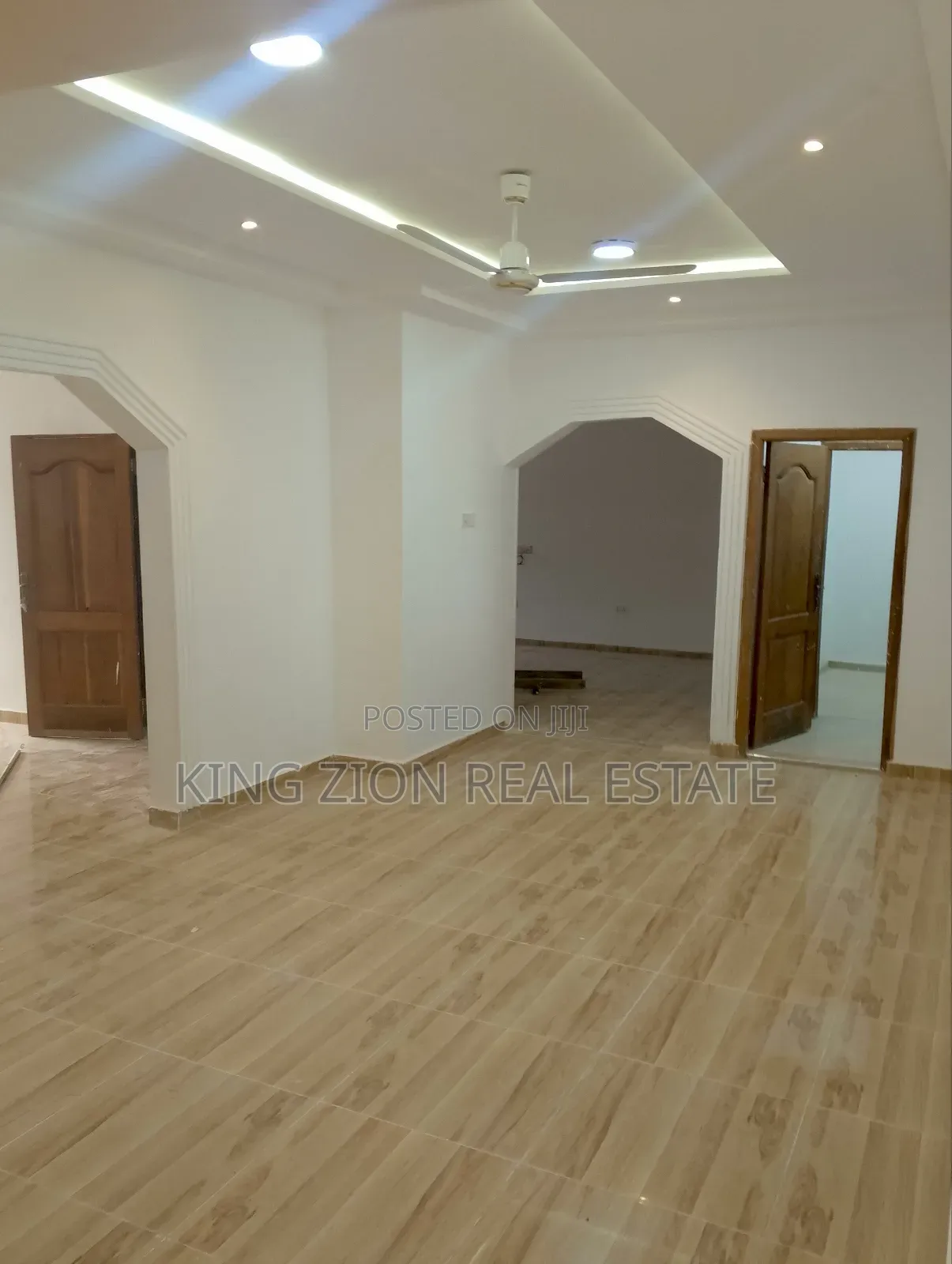 6bdrm House in Kingzion Real, Amasaman for rent