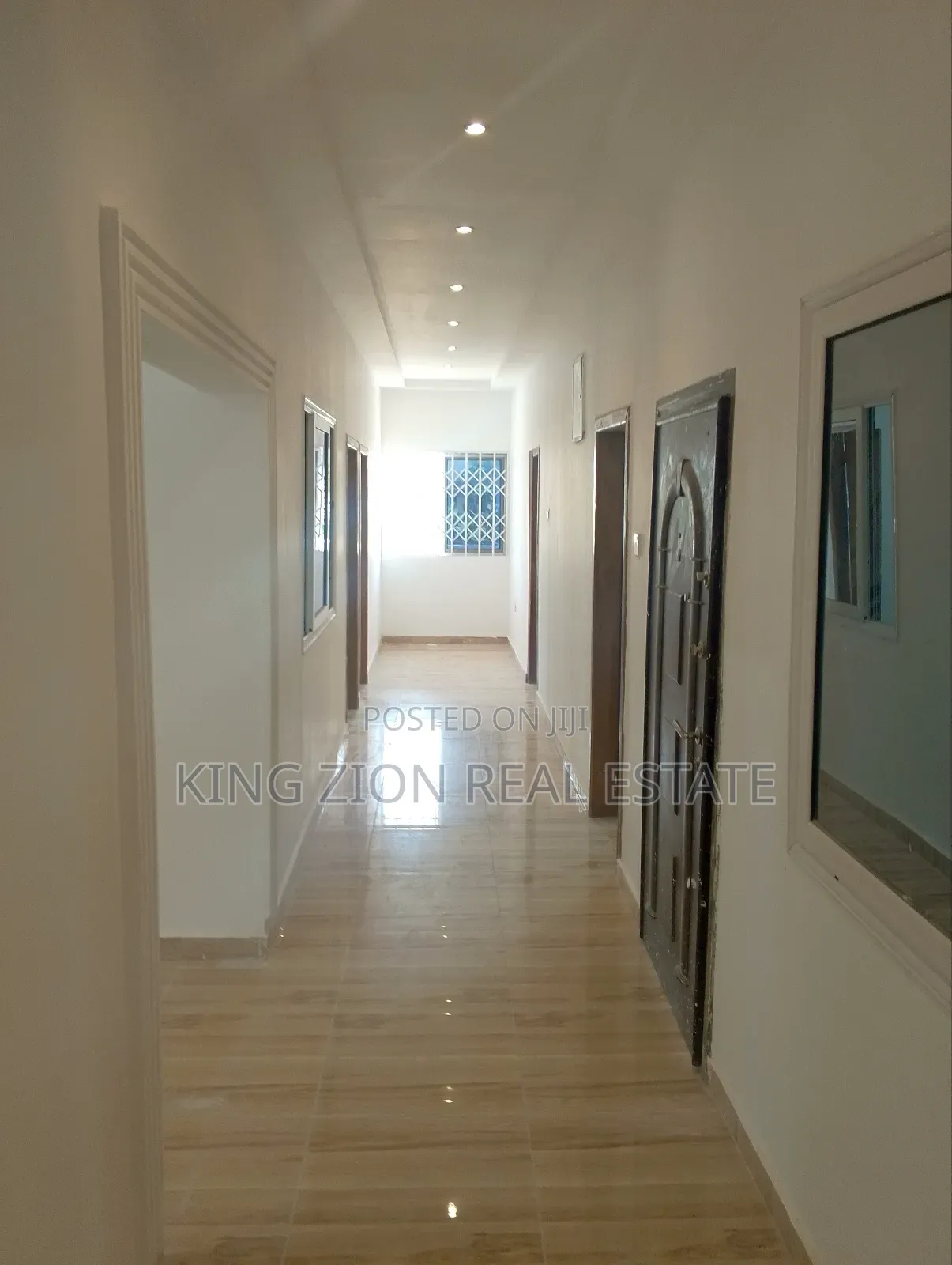 6bdrm House in Kingzion Real, Amasaman for rent