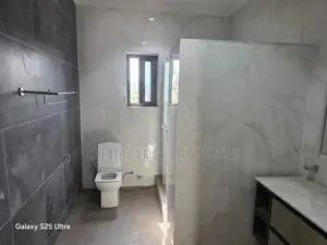 4bdrm Townhouse / Terrace in Airport Residential Area for rent