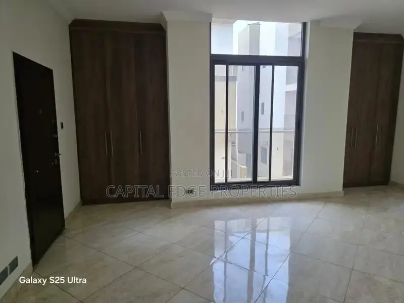 4bdrm Townhouse / Terrace in Airport Residential Area for rent