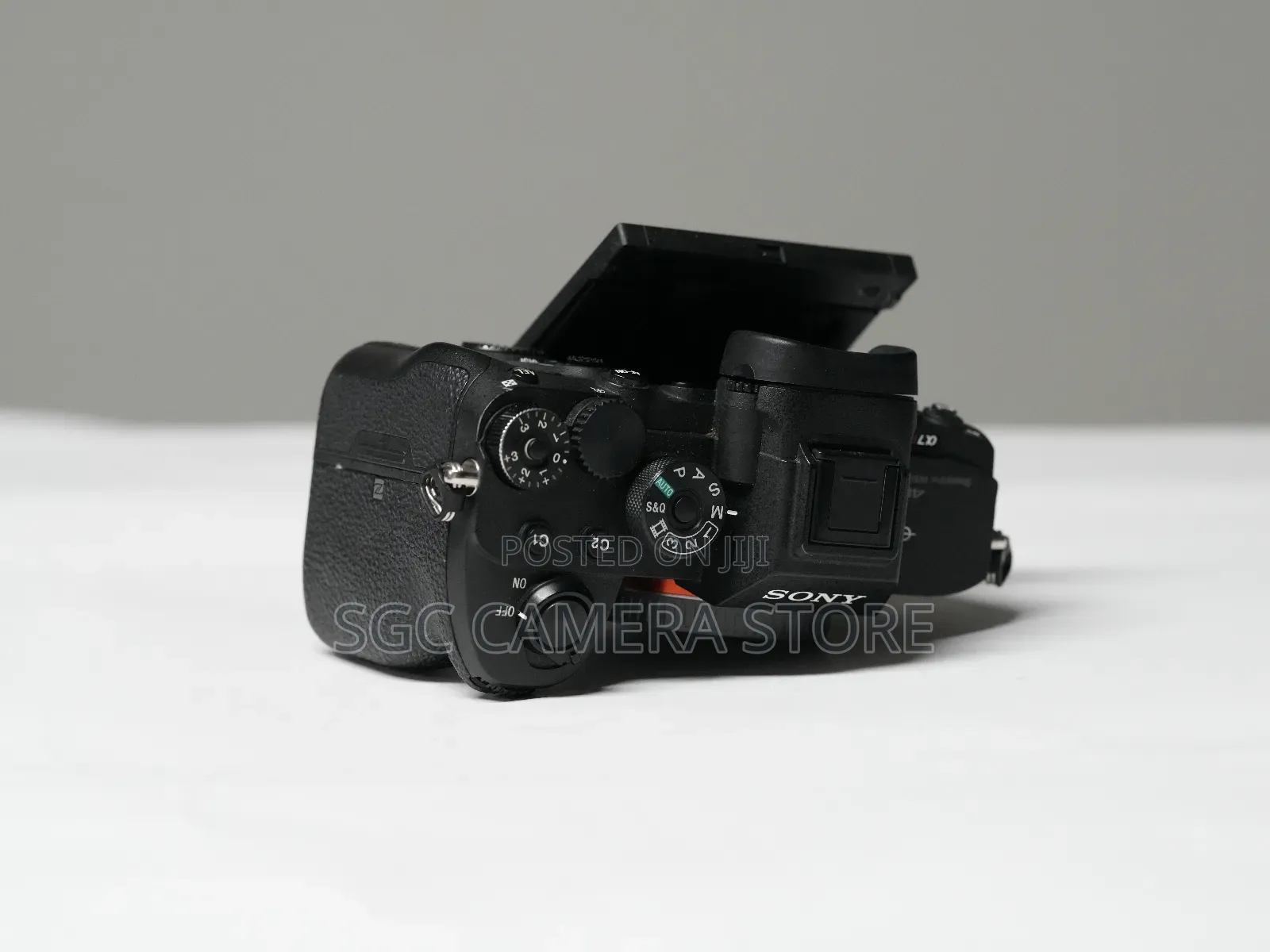 Sony A7r Iv = Foreign Used // 1 Year Warranty