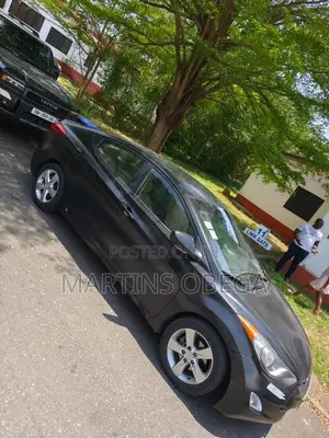 Hyundai Elantra Limited 4dr Sedan (1.8L 4cyl 6A) 2015 Gray