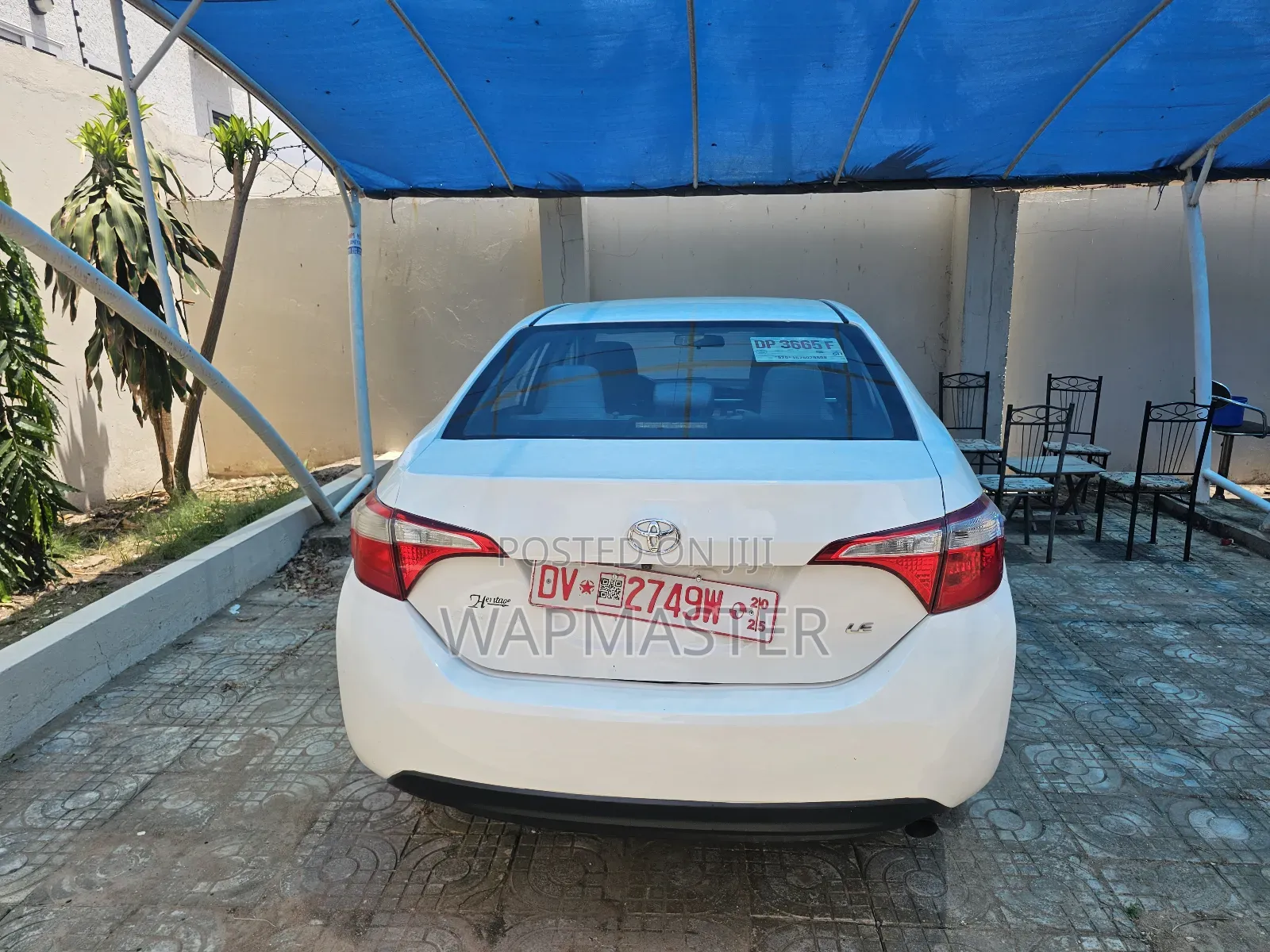 Toyota Corolla LE ECO Premium (1.8L 4cyl CVT) 2016 White