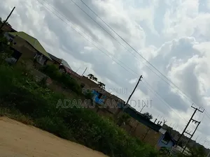 2bdrm Apartment in Samudini Adamu, Ga South Municipal for sale