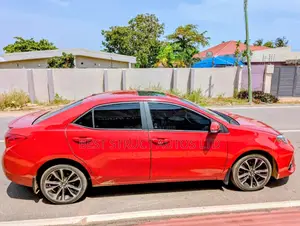 2018 Model Toyota Corolla Xse for Rent.