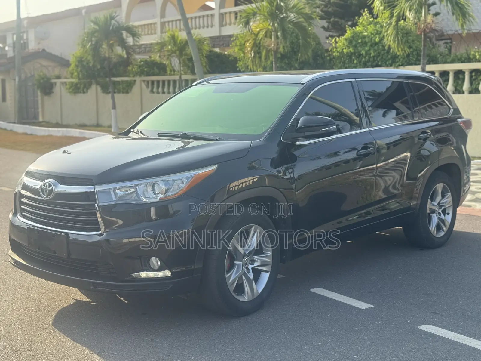 Toyota Highlander LE 4x2 V6 (3.5L 6cyl 8A) 2017 Black