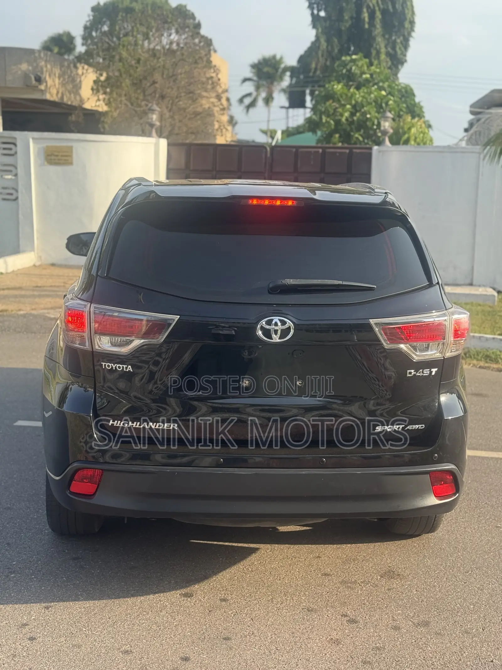 Toyota Highlander LE 4x2 V6 (3.5L 6cyl 8A) 2017 Black