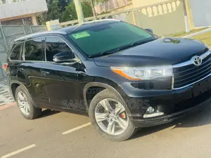 Toyota Highlander LE 4x2 V6 (3.5L 6cyl 8A) 2017 Black