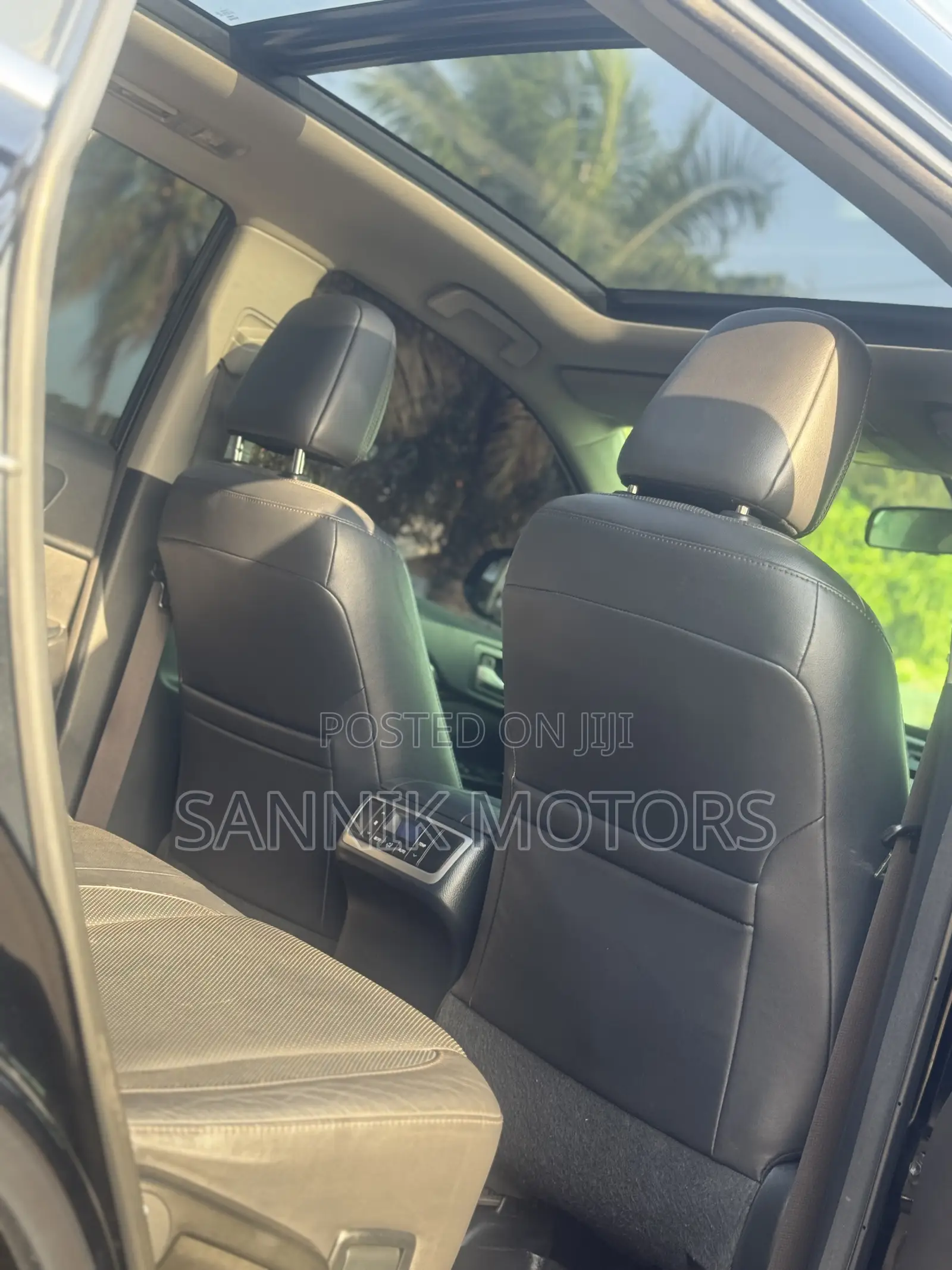 Toyota Highlander LE 4x2 V6 (3.5L 6cyl 8A) 2017 Black