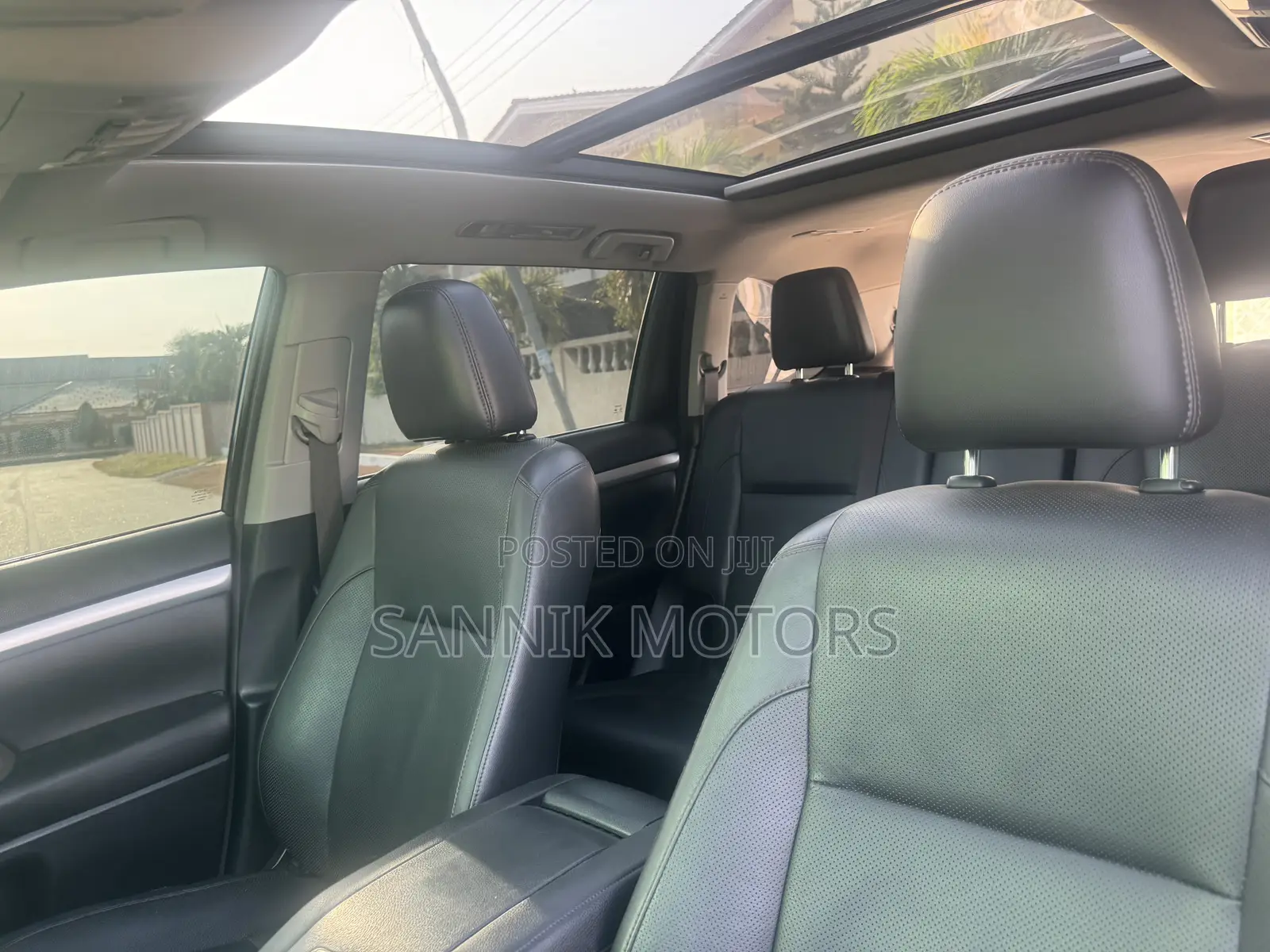 Toyota Highlander LE 4x2 V6 (3.5L 6cyl 8A) 2017 Black
