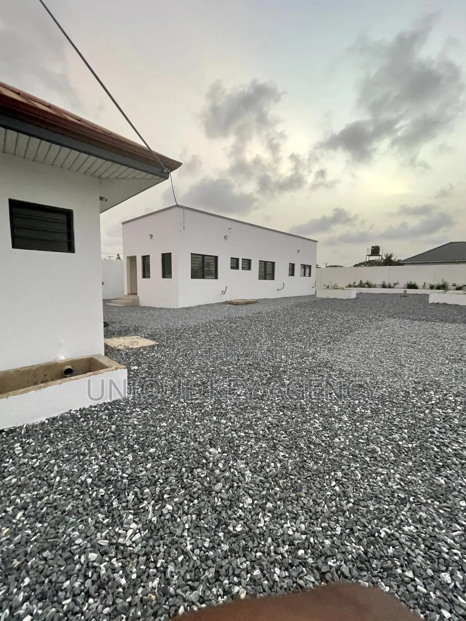 4bdrm House in Unique Key Agency, Airport Residential Area for rent