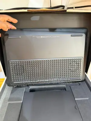 New Laptop HP Omen 17 32GB AMD Ryzen 9 SSD 1T