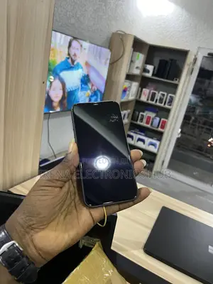 Apple iPhone 11 64 GB Black
