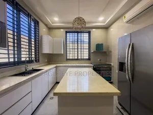 4bdrm House in Nmai-Dzorn for sale