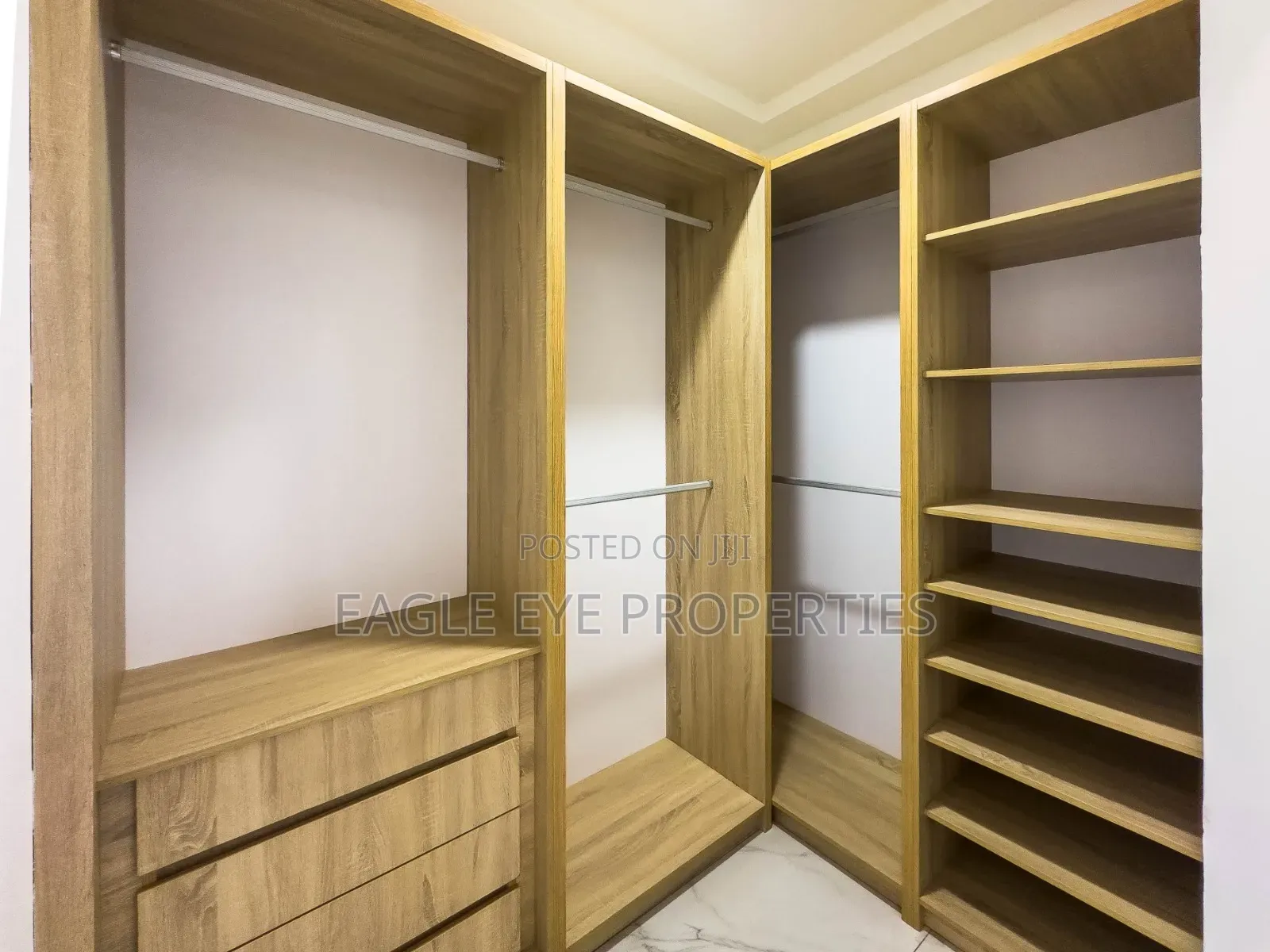 4bdrm House in Nmai-Dzorn for sale
