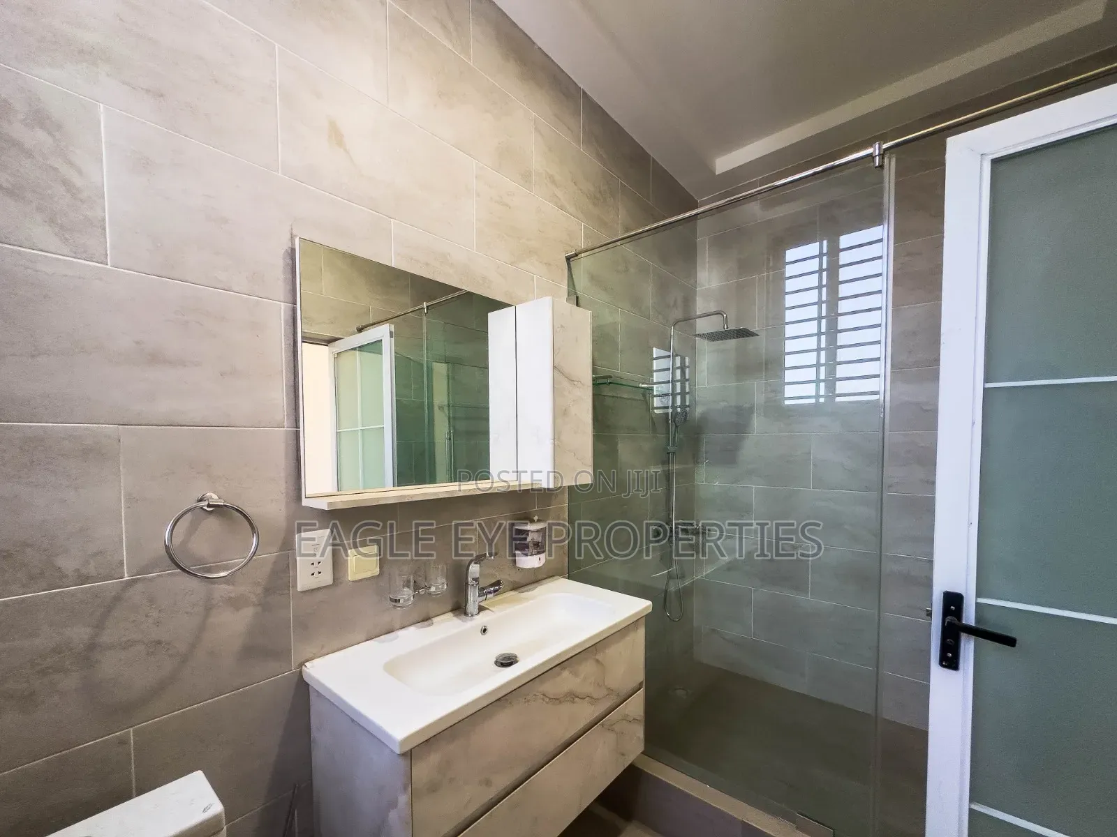 4bdrm House in Nmai-Dzorn for sale