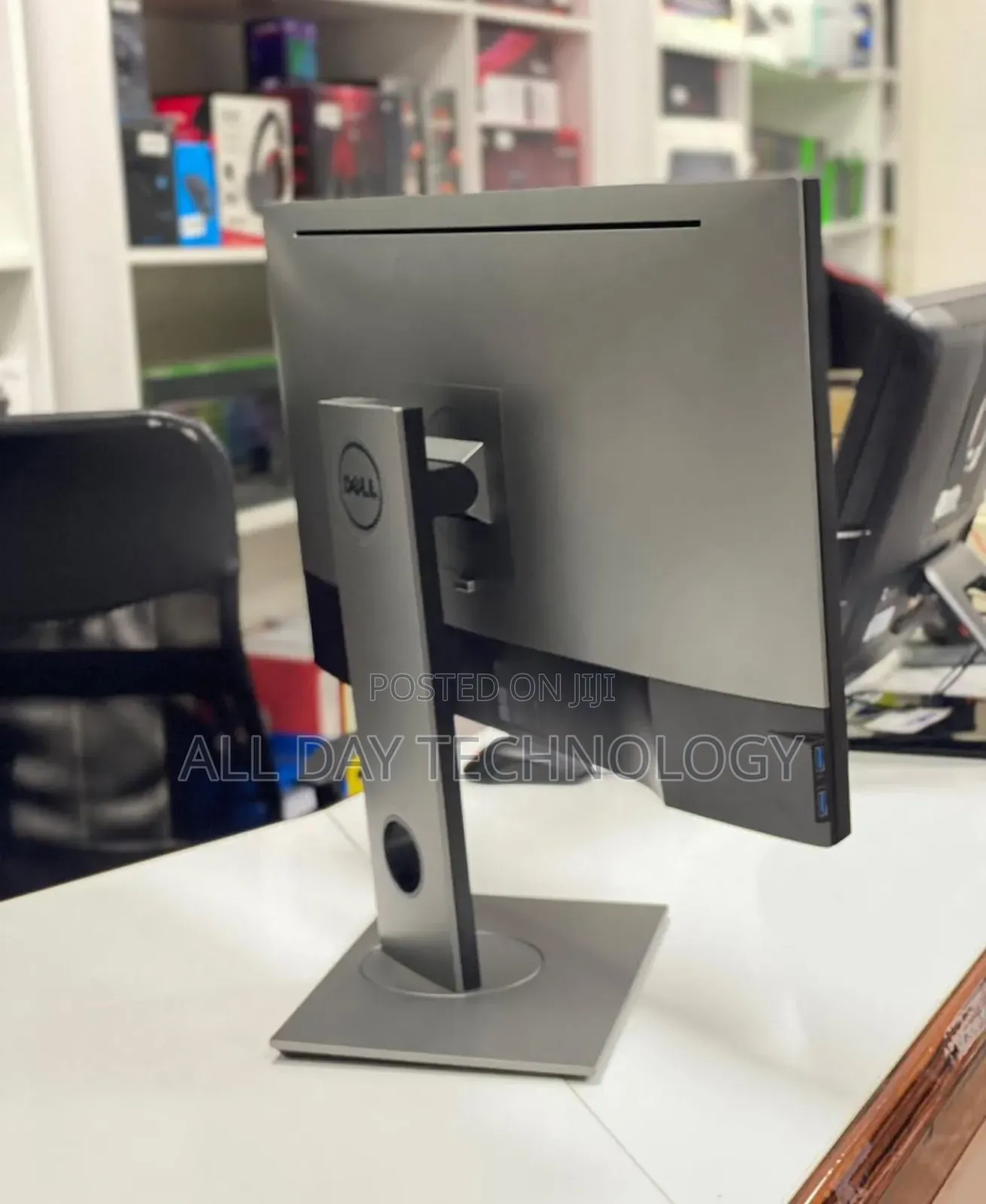 Dell 27" Quad Hd Ips Ultra Wide Display Monitor