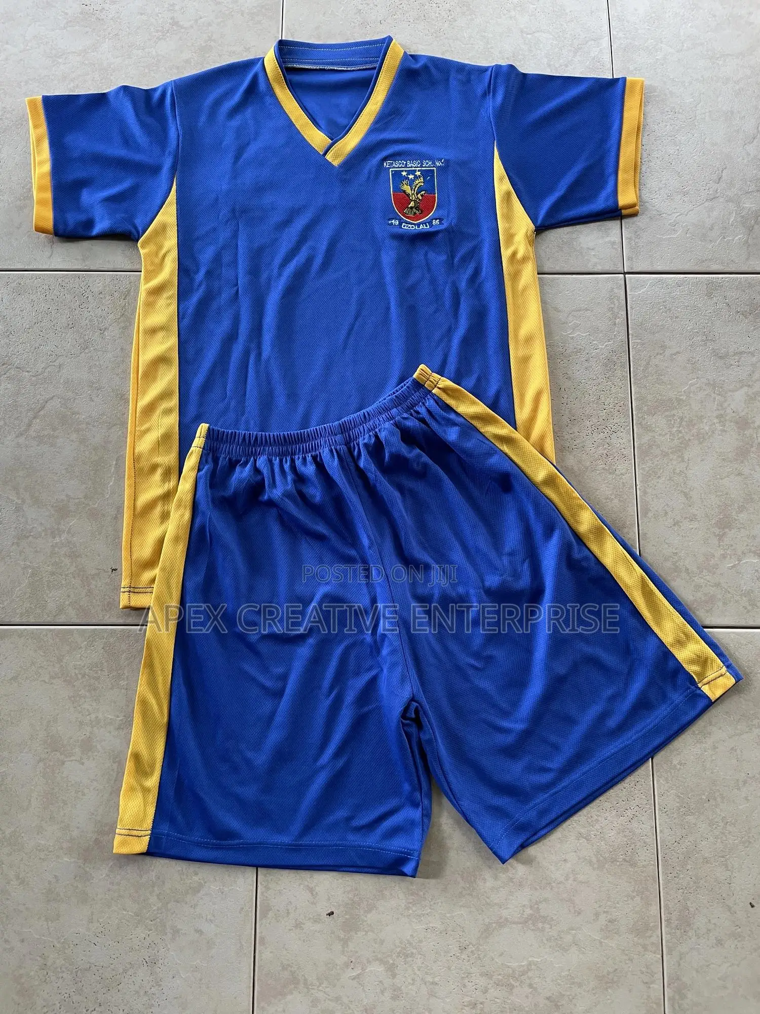 Friday Wear /Pe Kit, Jerseys, Cardigans