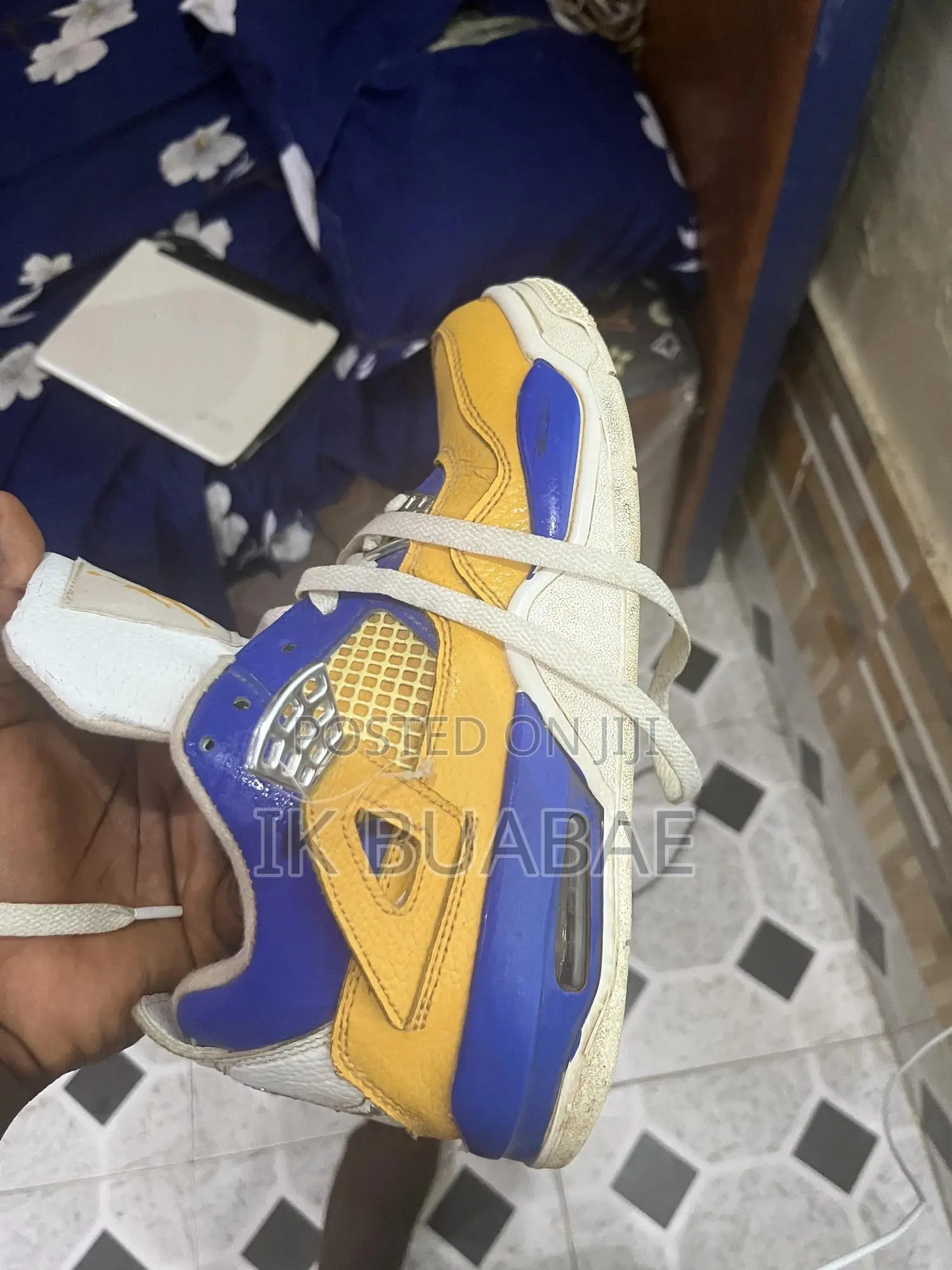 Slightly Used Jordan 4 for Sale