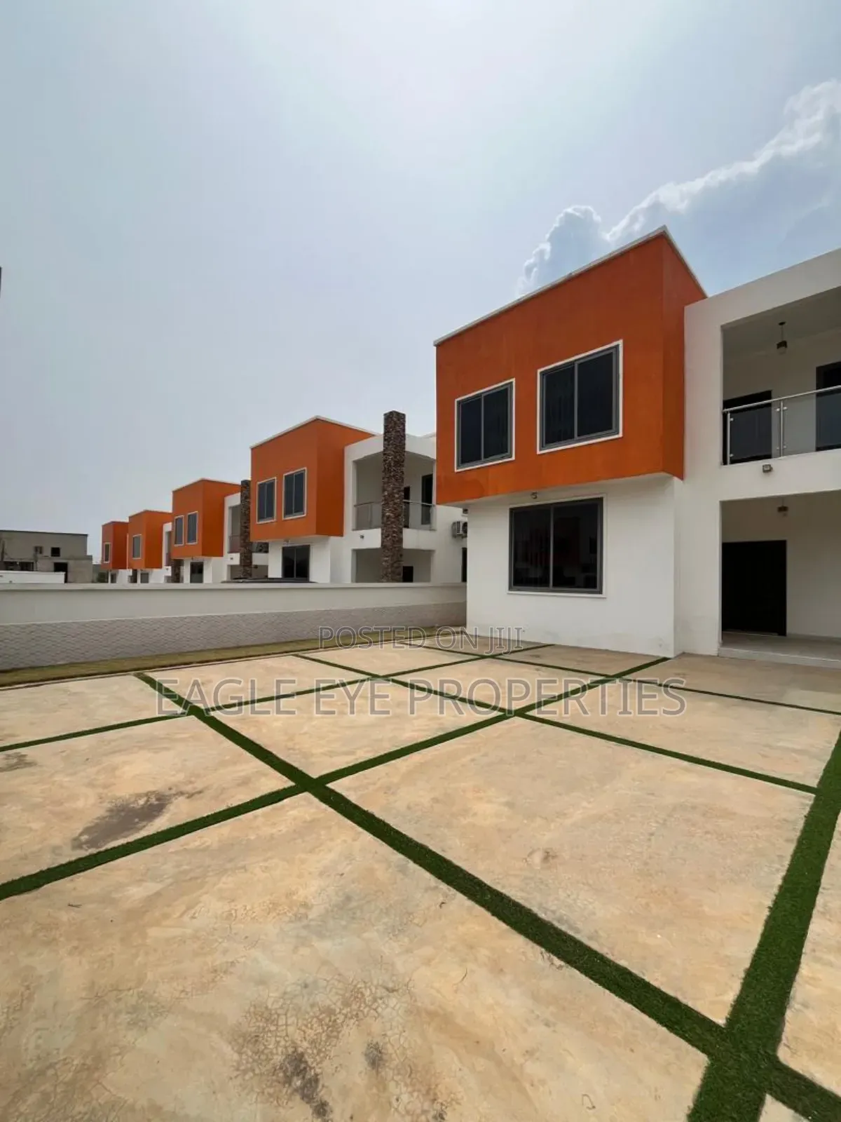 4bdrm House in Nmai-Dzorn for sale