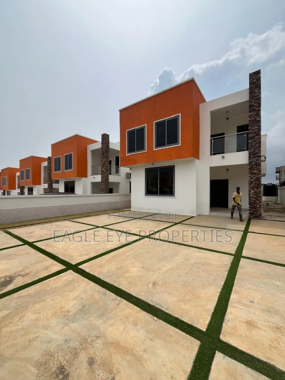 4bdrm House in Nmai-Dzorn for sale