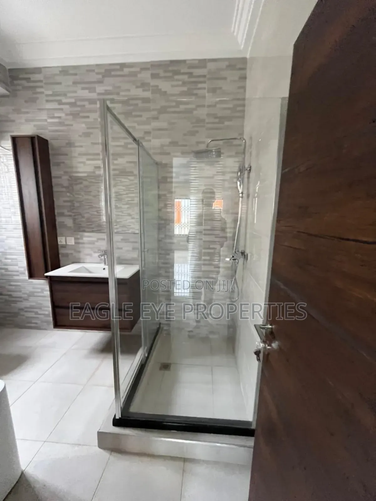 4bdrm House in Nmai-Dzorn for sale