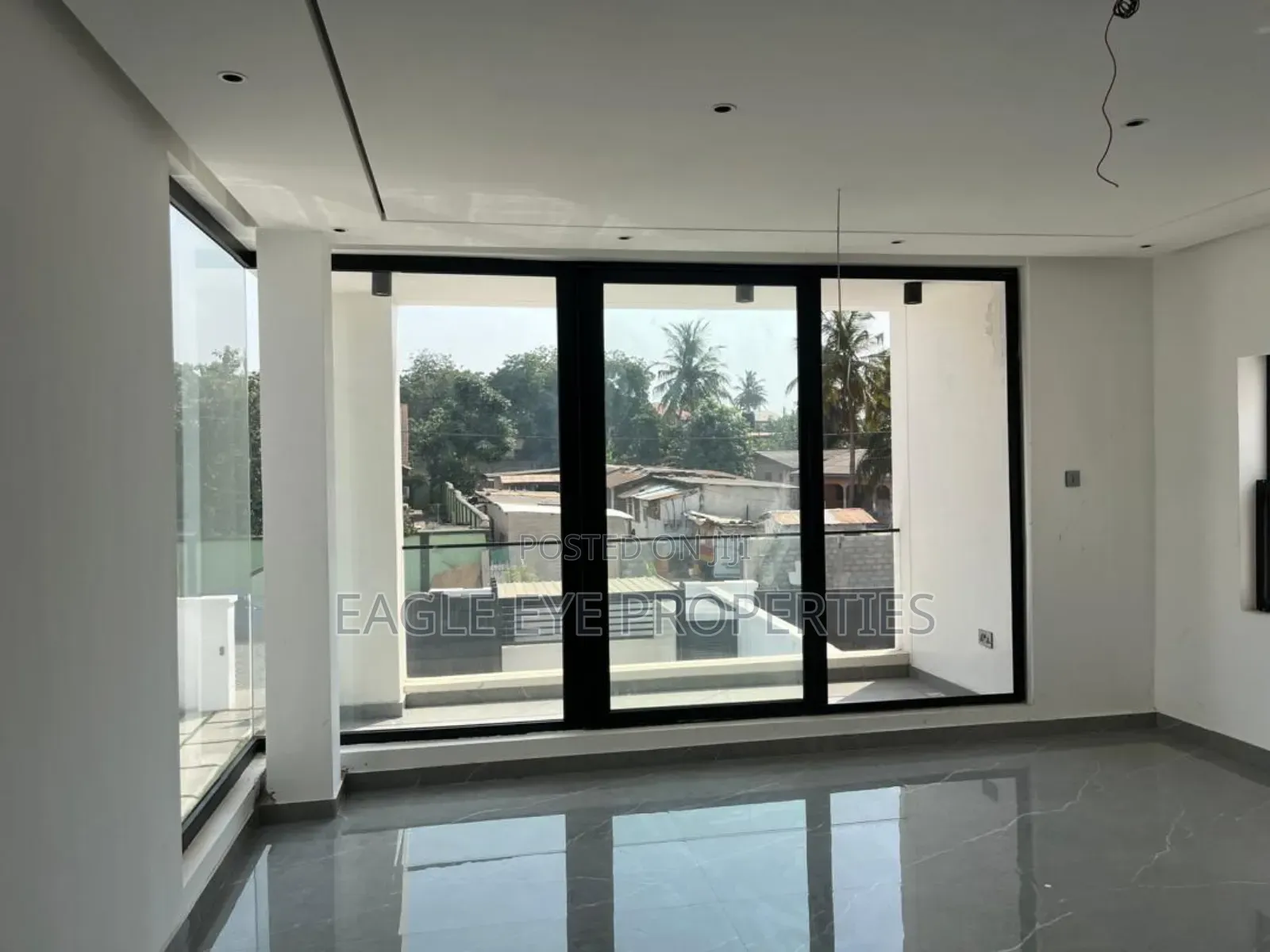 4bdrm House in Little Roses Area for sale