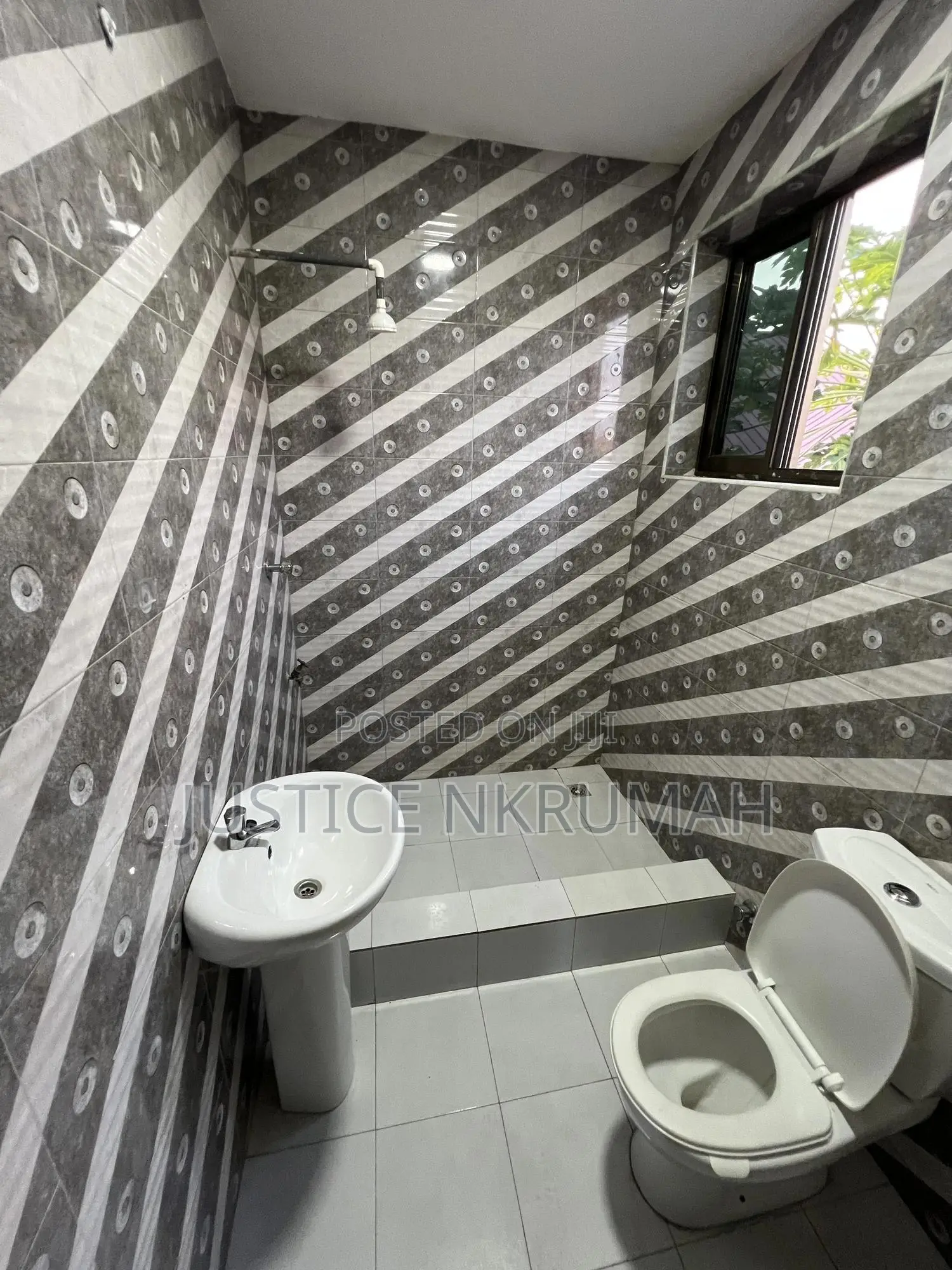 1bdrm Apartment in Mr Justice Estate, Old Barrier for rent