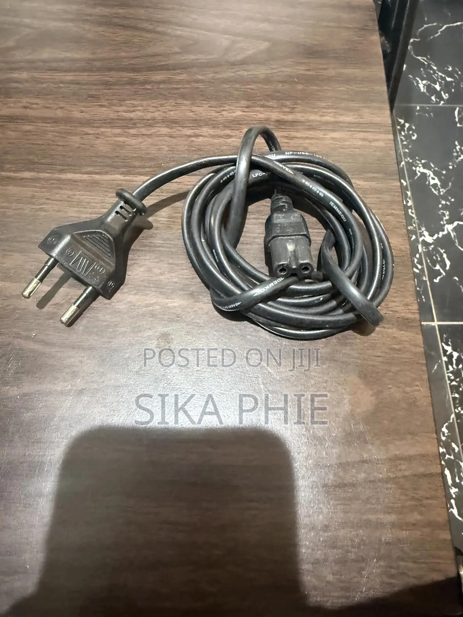 Loop Cable for Ups and Computer
